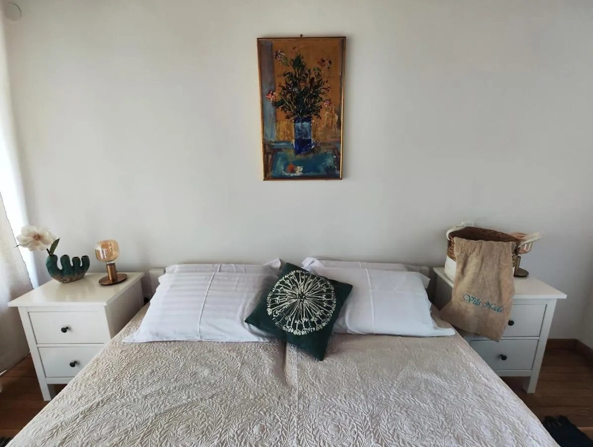 Villa Nada: Beachside Oasis with Sauna and Hot Tubs Omisalj