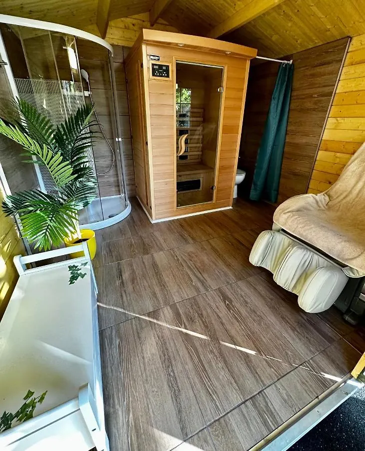 Villa Nada: Beachside Oasis with Sauna and Hot Tubs Omisalj Croatia