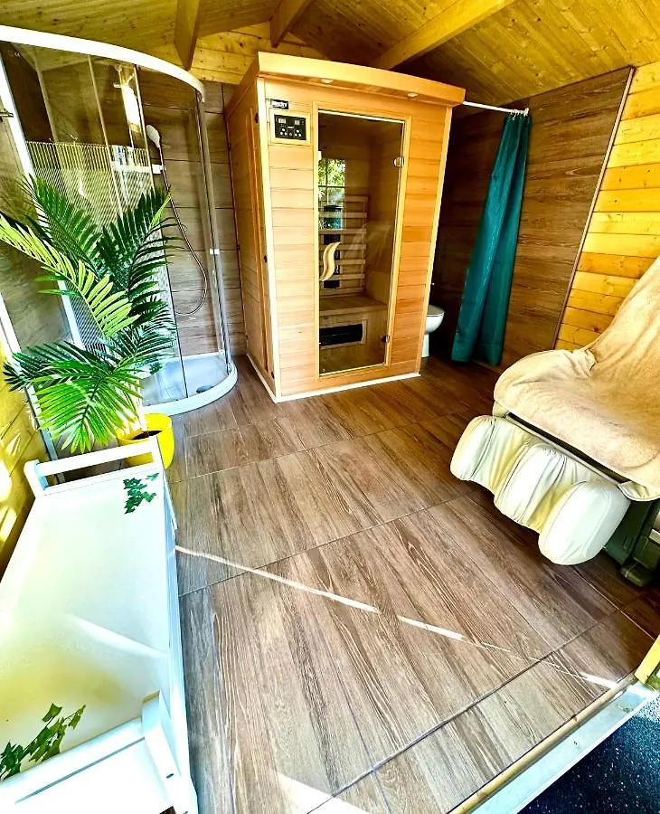 Villa Nada: Beachside Oasis with Sauna and Hot Tubs Omisalj Croatia