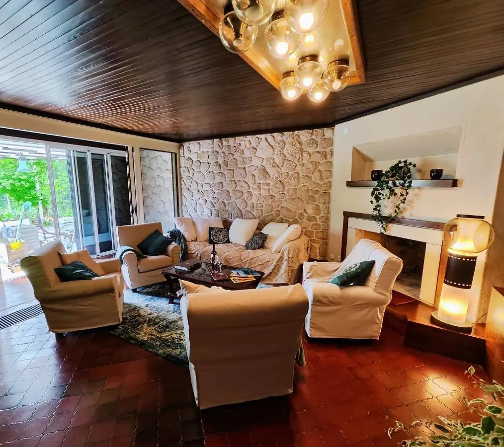 Villa Nada: Beachside Oasis with Sauna and Hot Tubs Omisalj