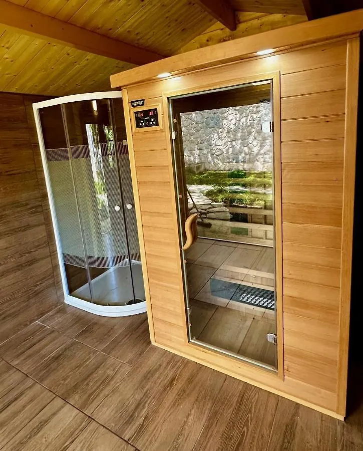 Villa Nada: Beachside Oasis with Sauna and Hot Tubs Omisalj Croatia